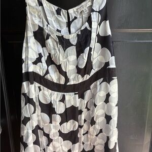 CAbi Black and White Sleeveless Scoop Neck Tank Top